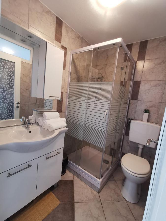 Apartments Villamare Гребащиця Екстер'єр фото