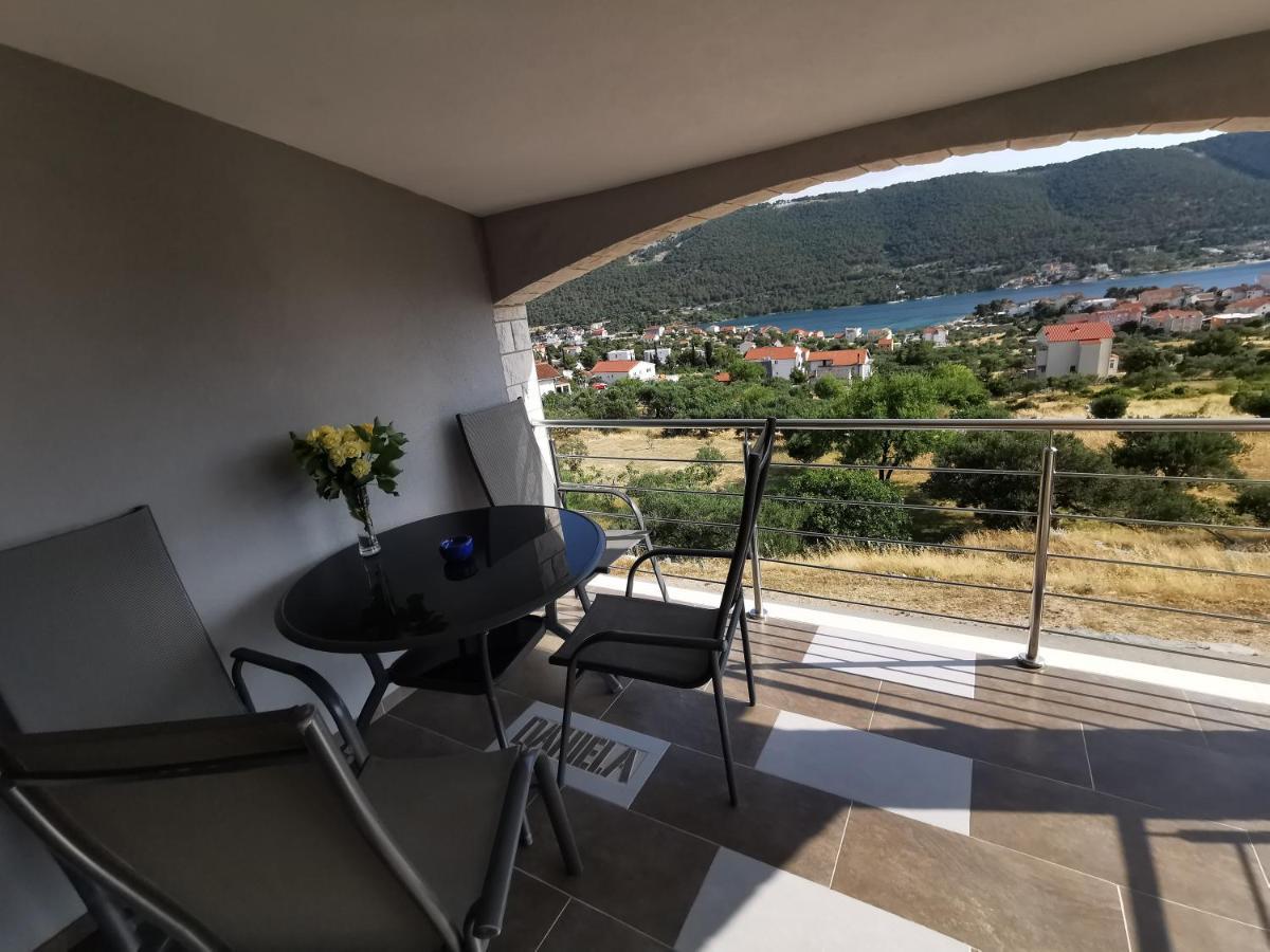 Apartments Villamare Гребащиця Екстер'єр фото