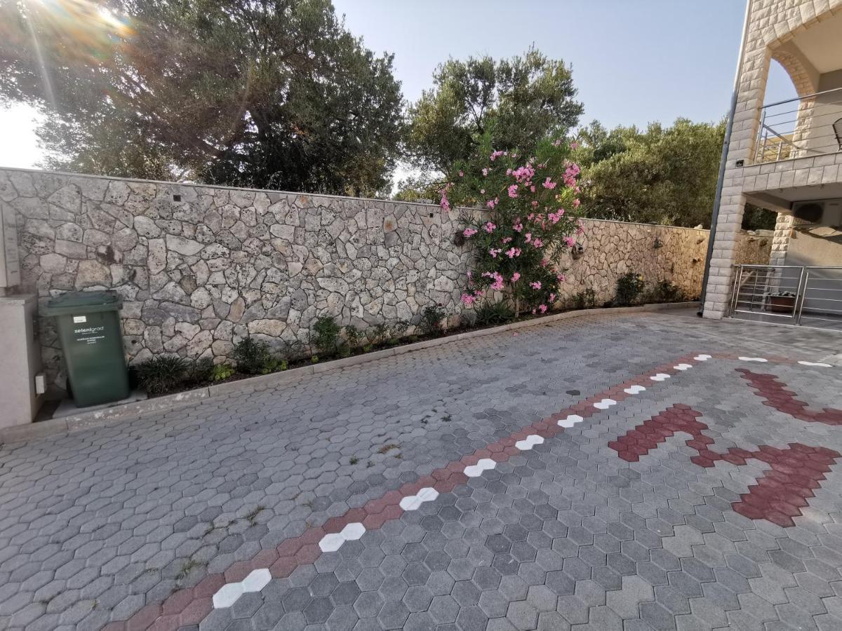 Apartments Villamare Гребащиця Екстер'єр фото