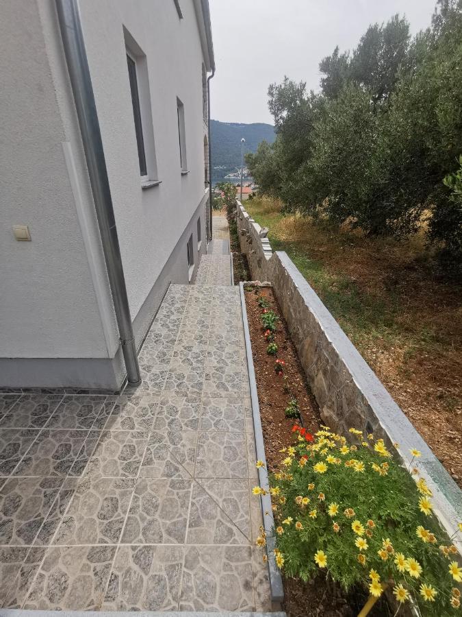 Apartments Villamare Гребащиця Екстер'єр фото